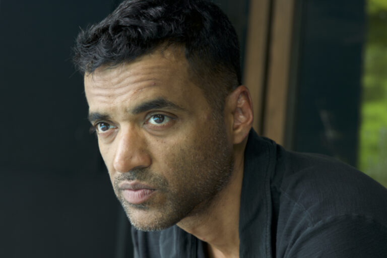 deepinder-goyals-temple-secures-54-million-for-elite-wearable-amidst-major-career-reorientation