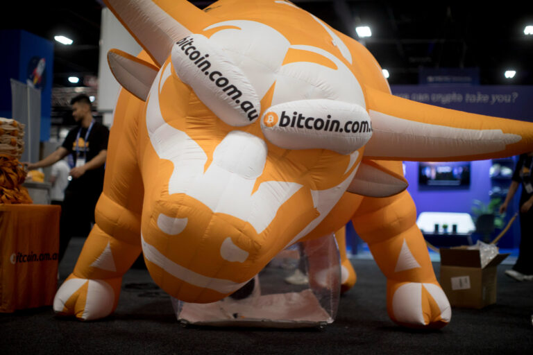 bitcoin-emerges-as-unexpected-diversifier-amid-geopolitical-tensions-challenging-crypto-winter-narratives