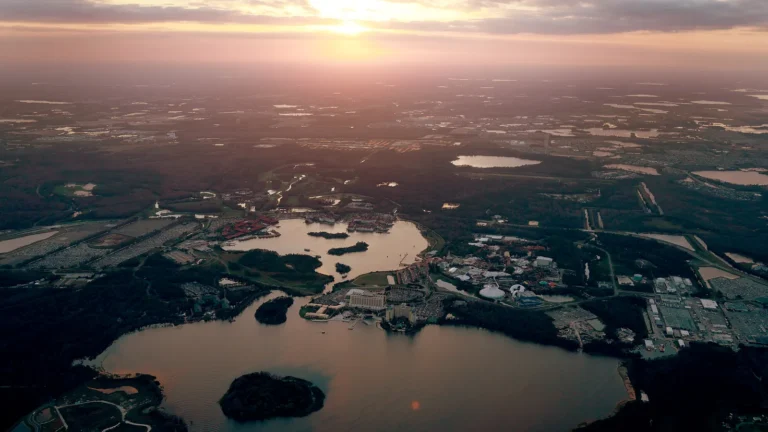 disney-executive-alleges-hr-overstepped-boundaries-in-coaching-session-breach-and-discrimination-lawsuit