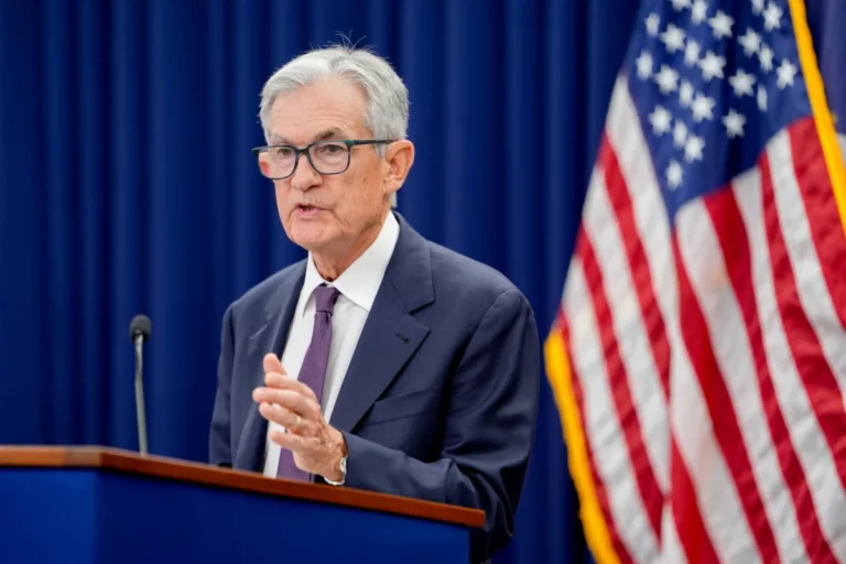 federal-reserve-navigates-geopolitical-tensions-inflationary-pressures-and-mixed-economic-signals-towards-an-expected-rate-hold