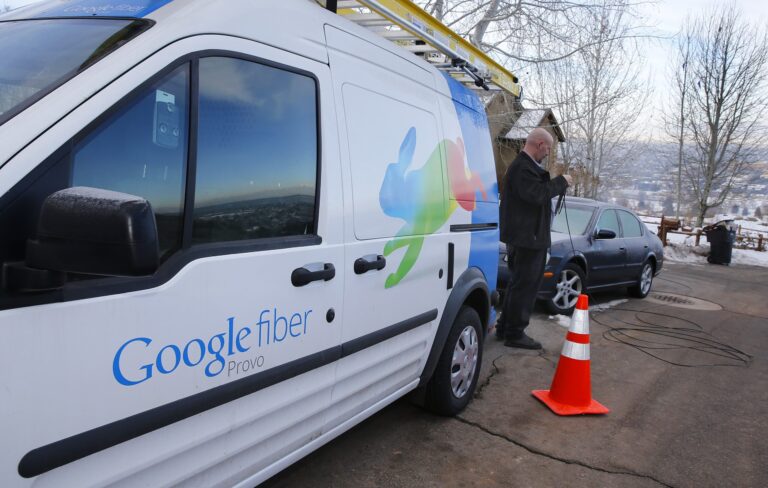 google-sells-partial-stake-in-fiber-business-becomes-minority-owner-of-new-venture