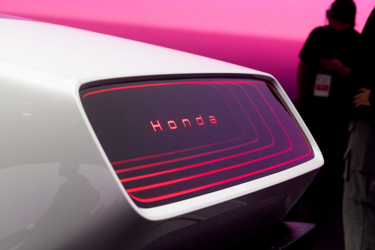 hondas-abrupt-ev-retreat-signals-a-perilous-path-amidst-industry-disruption