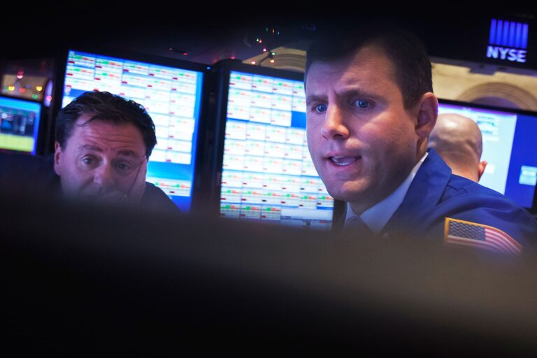 jim-cramer-urges-investors-to-resist-panic-selling-amid-escalating-iran-conflict-and-market-volatility