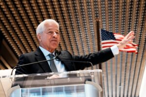 jpmorgan-ceo-jamie-dimon-calls-for-proactive-societal-response-to-ais-disruptive-impact-on-workforce