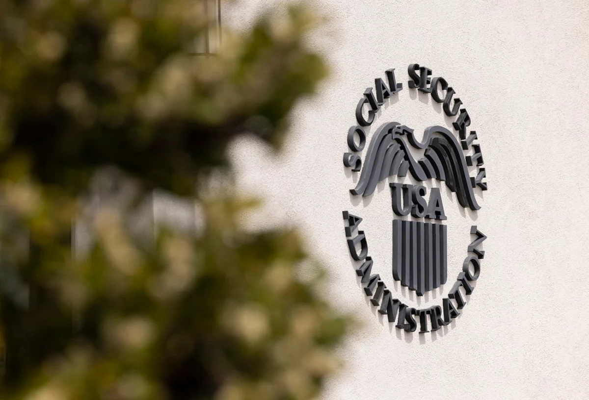 re-evaluating-u-s-wealth-inequality-how-social-security-transforms-the-economic-landscape