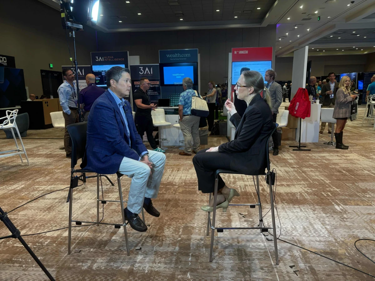 sec-commissioner-hester-peirce-signals-openness-for-collaboration-on-emerging-crypto-etfs-and-tokenization