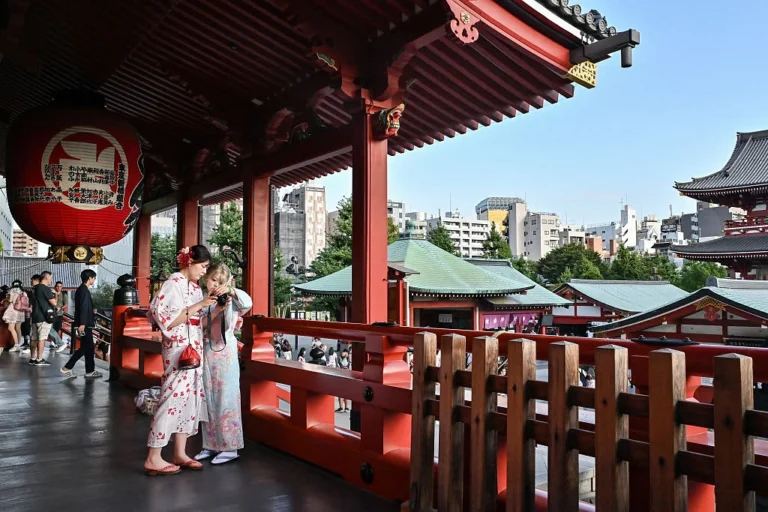 shifting-tides-japans-tourism-landscape-transforms-as-chinese-visitors-recede-amidst-diplomatic-spat