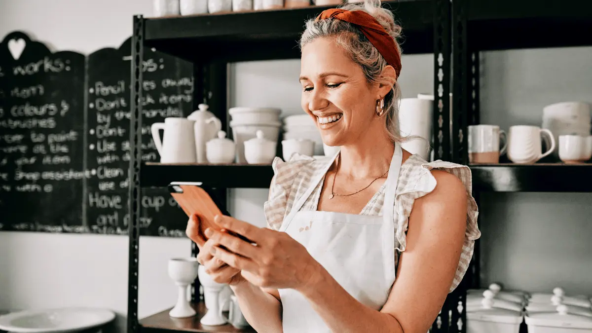 the-transformative-power-of-business-text-messaging-a-comprehensive-guide-for-smbs