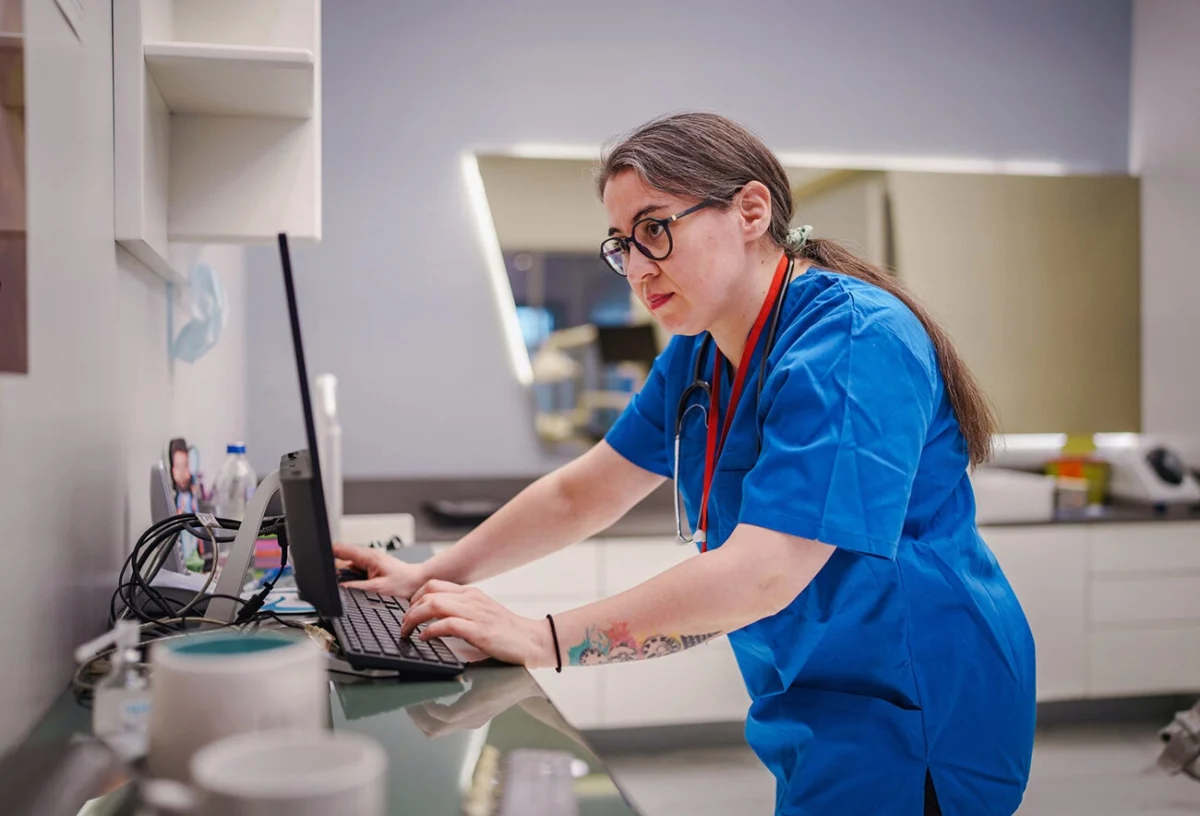 wharton-study-reveals-ais-capability-to-manage-full-clinical-decision-making-workflows-in-realistic-simulations