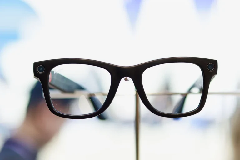 global-coalition-of-seventy-advocacy-groups-demands-meta-scrap-facial-recognition-feature-for-ray-ban-smart-glasses