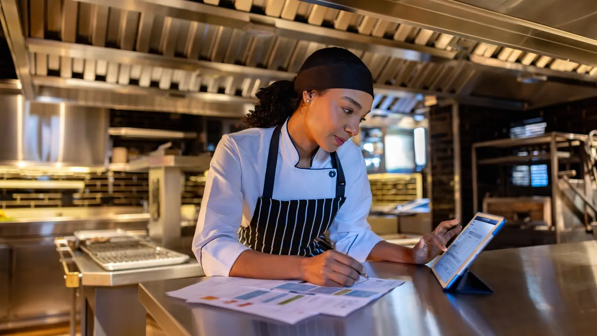 the-critical-confidence-gap-employers-overestimate-pay-fairness-undermining-employee-trust-and-engagement