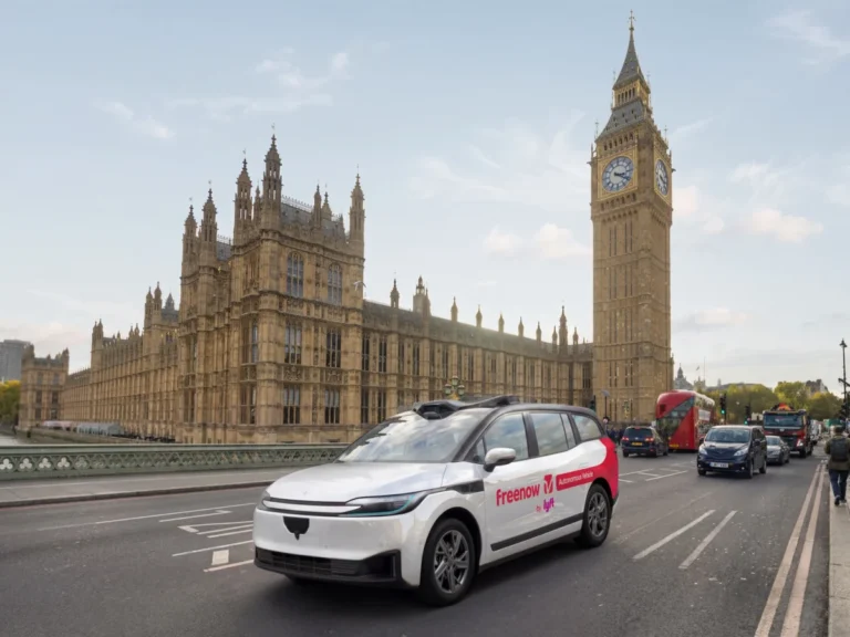 baidu-begins-autonomous-vehicle-testing-in-london-amidst-intensifying-robotaxi-race