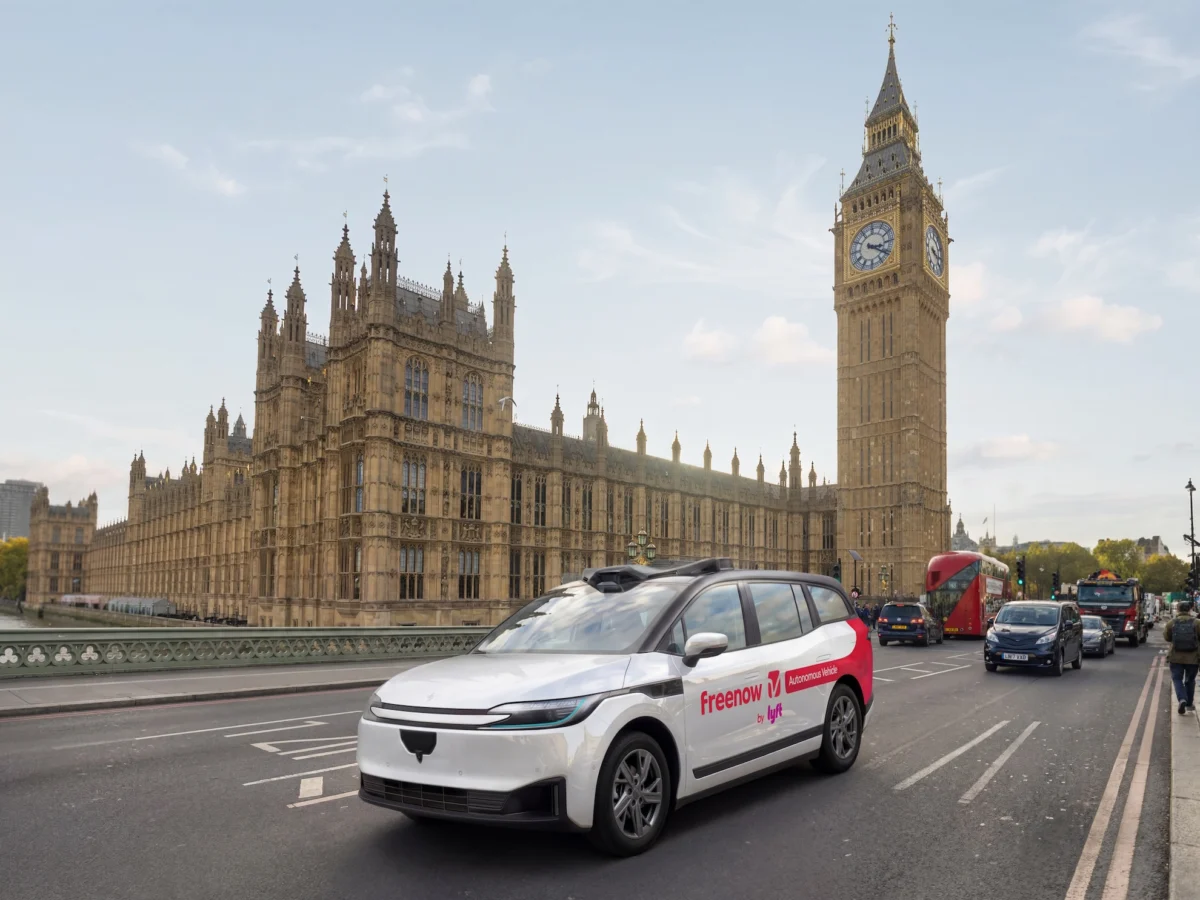 baidu-begins-autonomous-vehicle-testing-in-london-amidst-intensifying-robotaxi-race