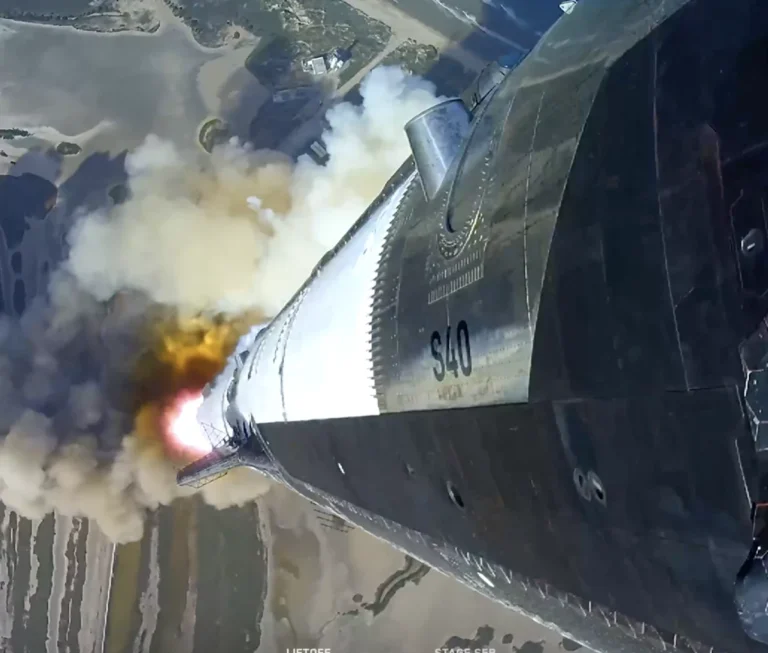 spacex-starship-completes-13th-test-flight-deploys-new-starlink-satellites-amidst-booster-mishap-and-market-scrutiny