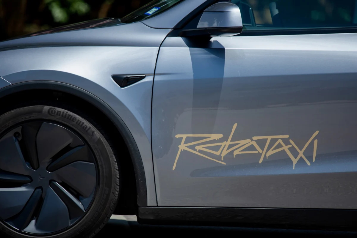 Tesla To Roll Out¬†Robotaxis¬†In Overdue Step Toward Musk Dream