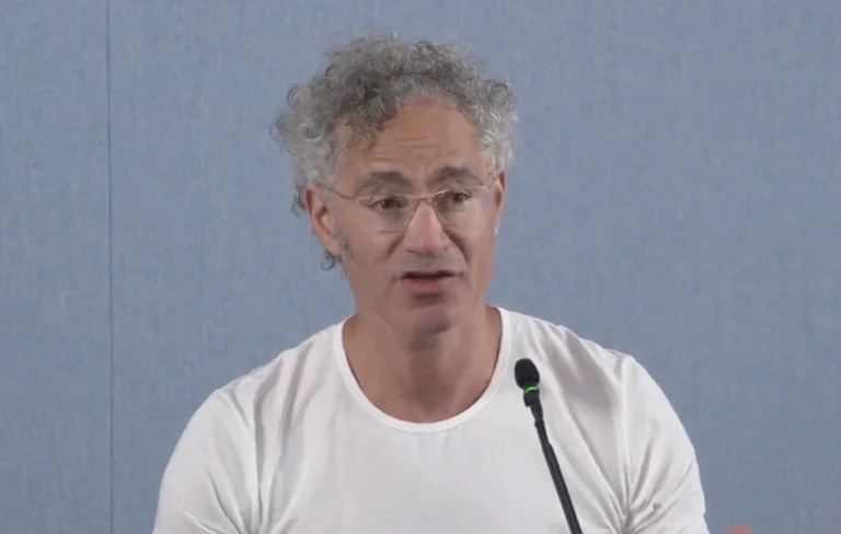 palantir-ceo-alex-karp-warns-against-untrustworthy-ai-frontier-labs-citing-marxist-undertones