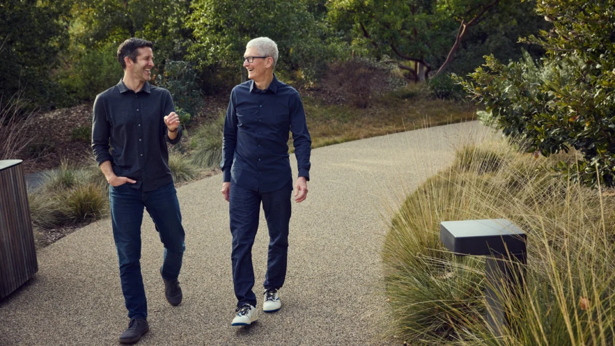 tim-cook-steps-down-as-apple-ceo-appoints-john-ternus-successor-in-hardware-focused-transition