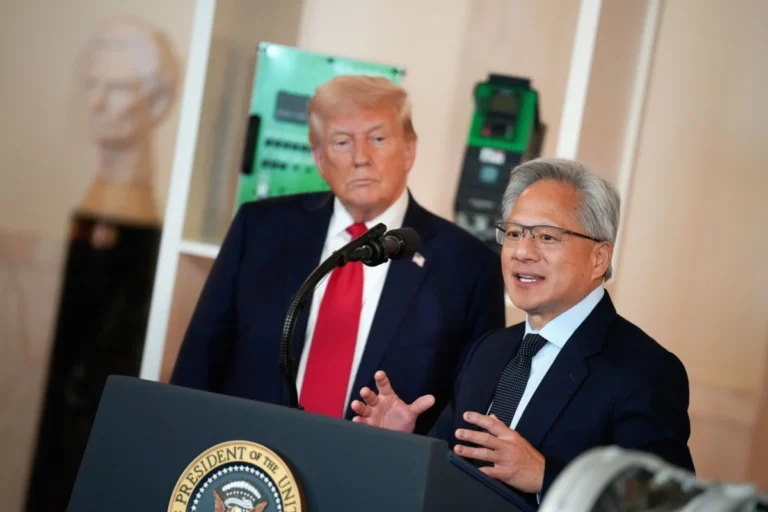 trump-interrupts-nvidia-all-hands-meeting-with-personal-call-to-ceo-jensen-huang-amid-record-earnings-and-strategic-pac-launch