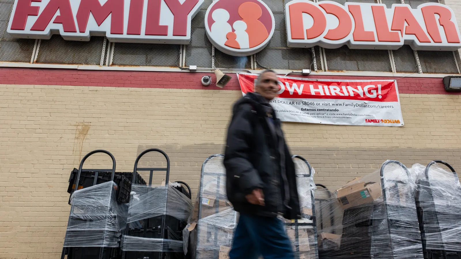 family-dollar-stores-of-north-carolina-faces-pregnancy-discrimination-lawsuit-over-demands-for-doctors-note