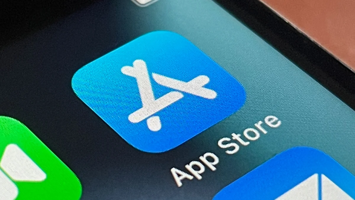 phil-schiller-steps-down-as-head-of-apples-app-store-amid-strategic-shift