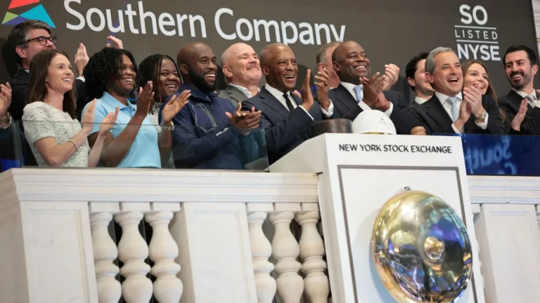 southern-company-services-faces-age-discrimination-lawsuit-alleging-supervisor-made-ageist-remarks-and-hr-failed-to-act
