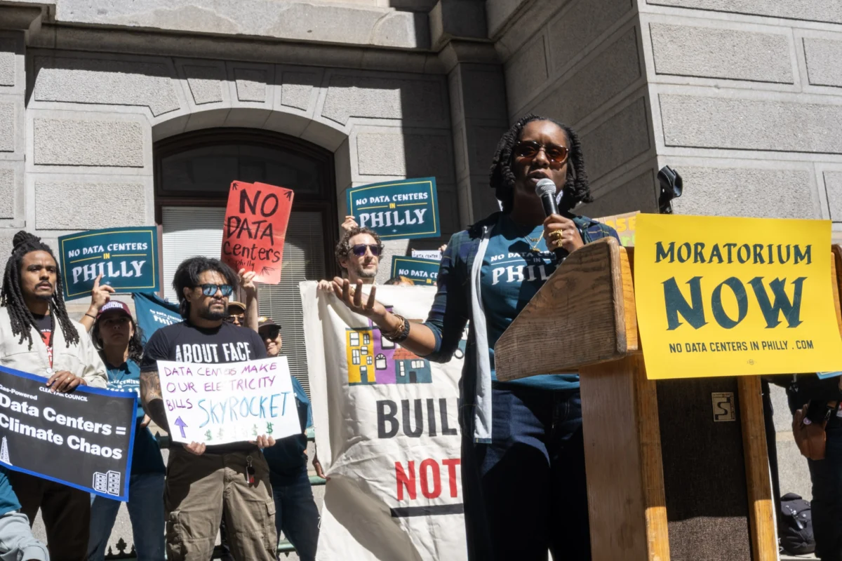 the-growing-chorus-against-ai-data-centers-environmental-fears-and-community-resistance-echo-across-the-nation